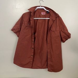 Wrangler button up Beautiful Color